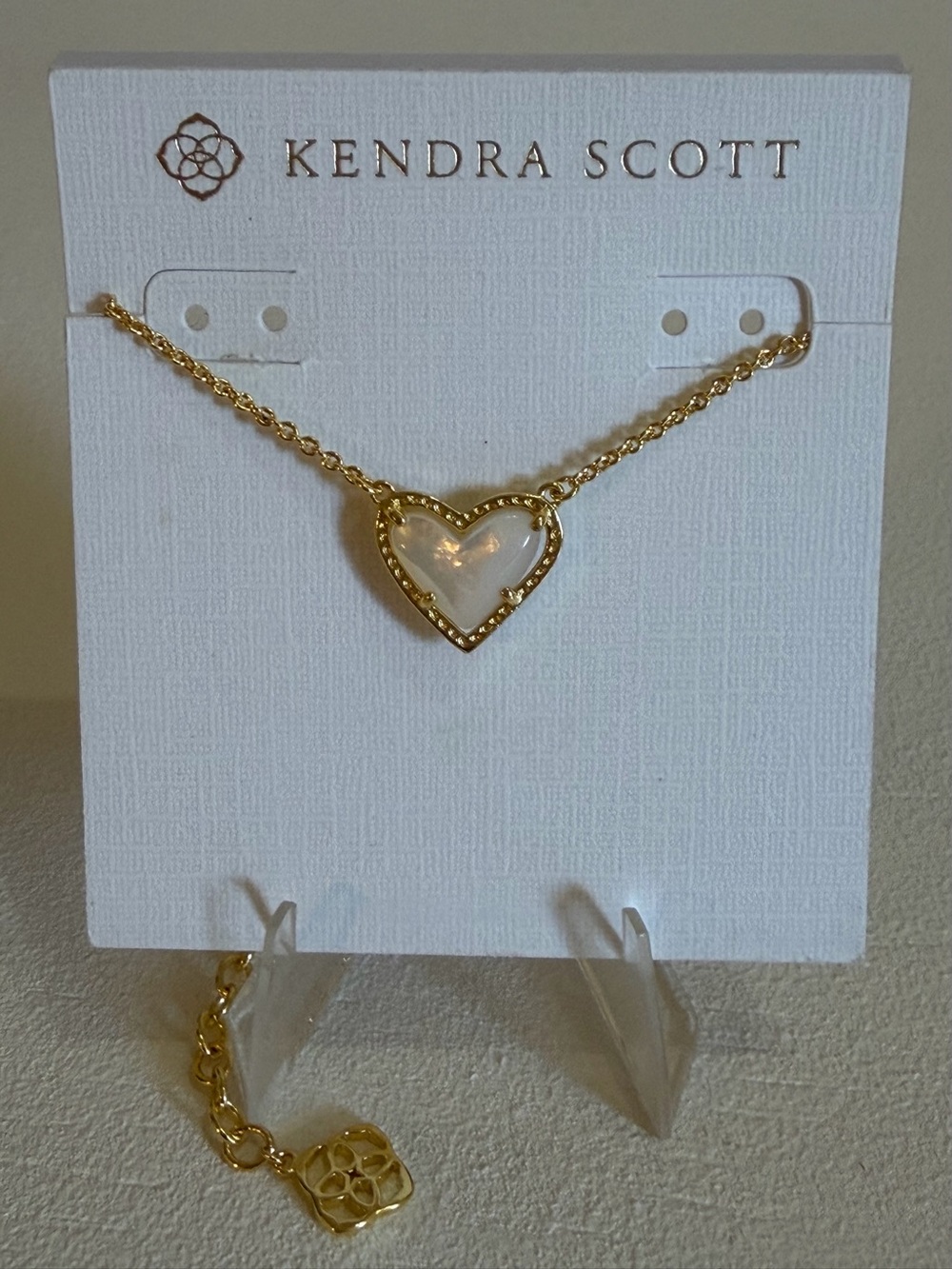 Kendra Scott Gold Ari Heart Necklace Mother of Pearl Stone